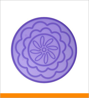 麻豆视频在线观看矽（guī）膠（jiāo）｜超過1米的巨型搪膠雕塑：內部支撐骨架與“分段離心成型”防（fáng）變形方案